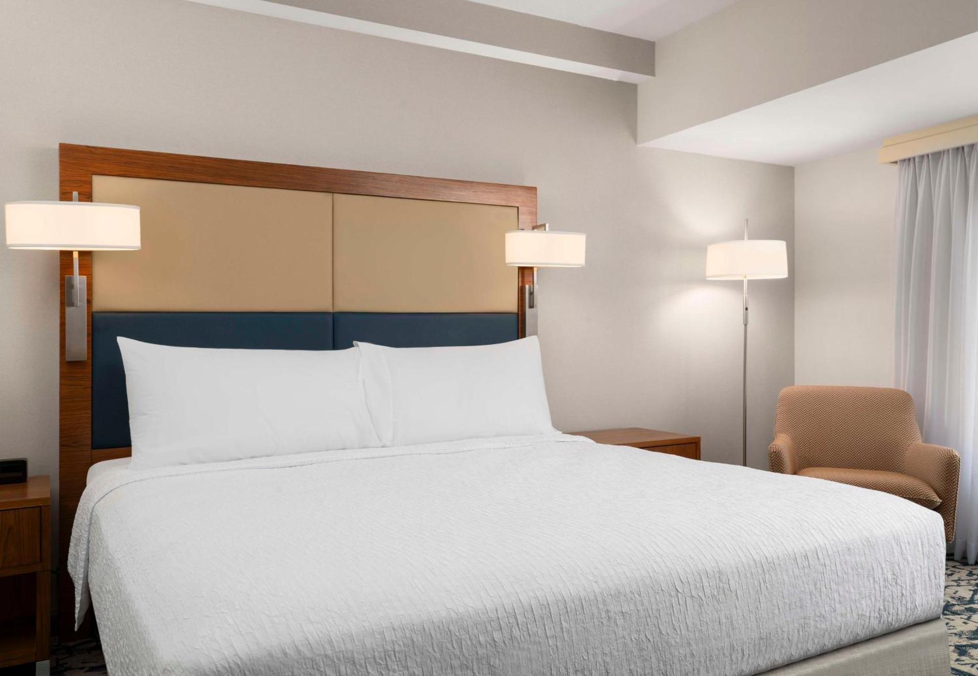 Homewood Suites By Hilton Boston Brookline-Longwood Medical Exterior photo